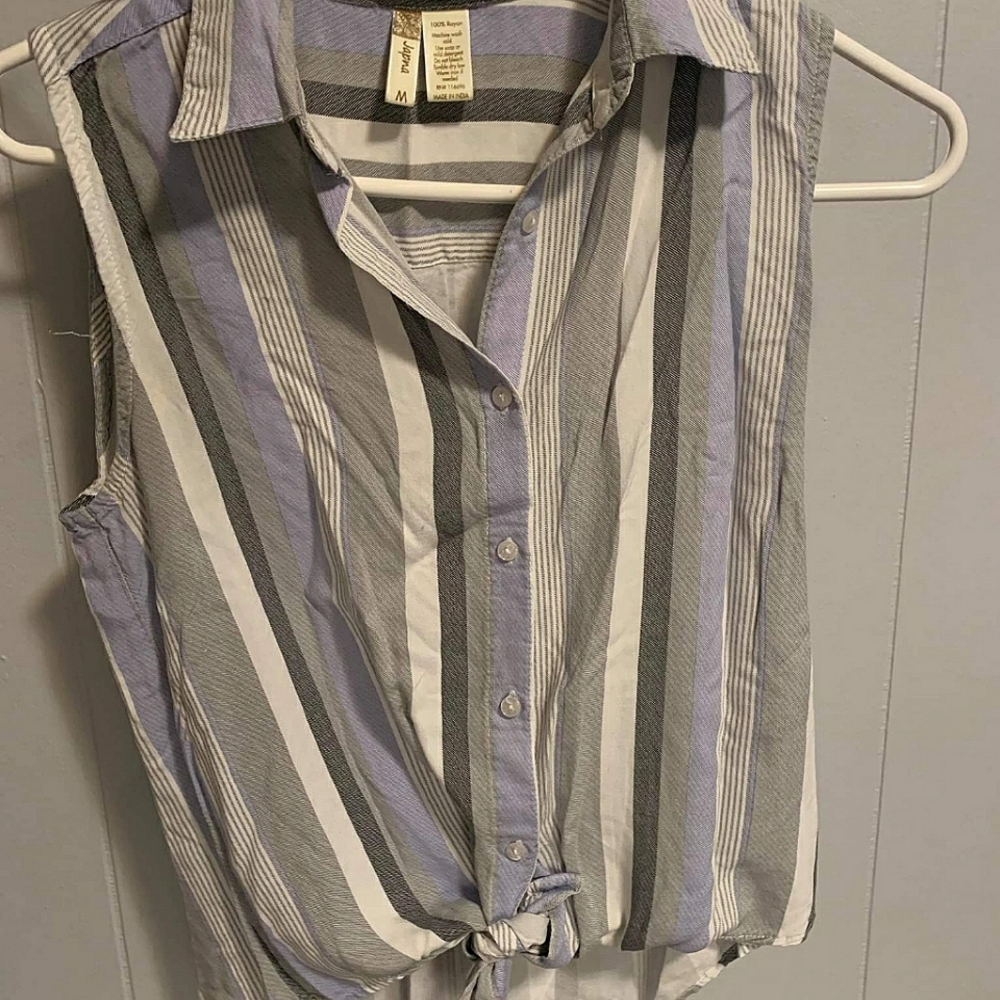 Cropped Tie Shirt